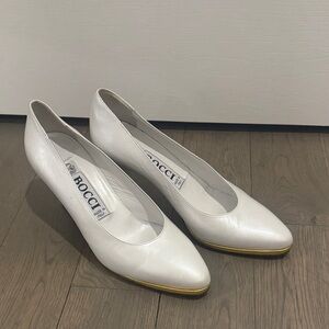 Bocci Women's Classic White Heels